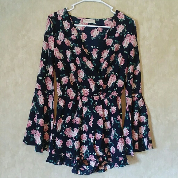 Navy floral romper bell sleeves size S M L SALE - Picture 3 of 6